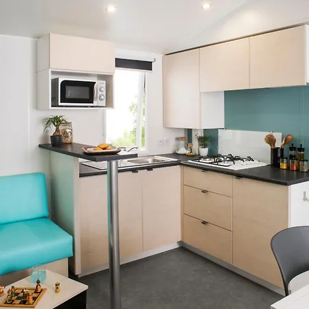 Camping Borken Am See Comfort Deluxe * בורקן