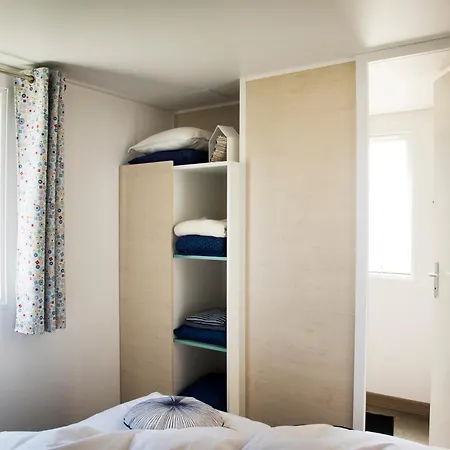 בית נופש Camping Borken Am See Comfort Deluxe *